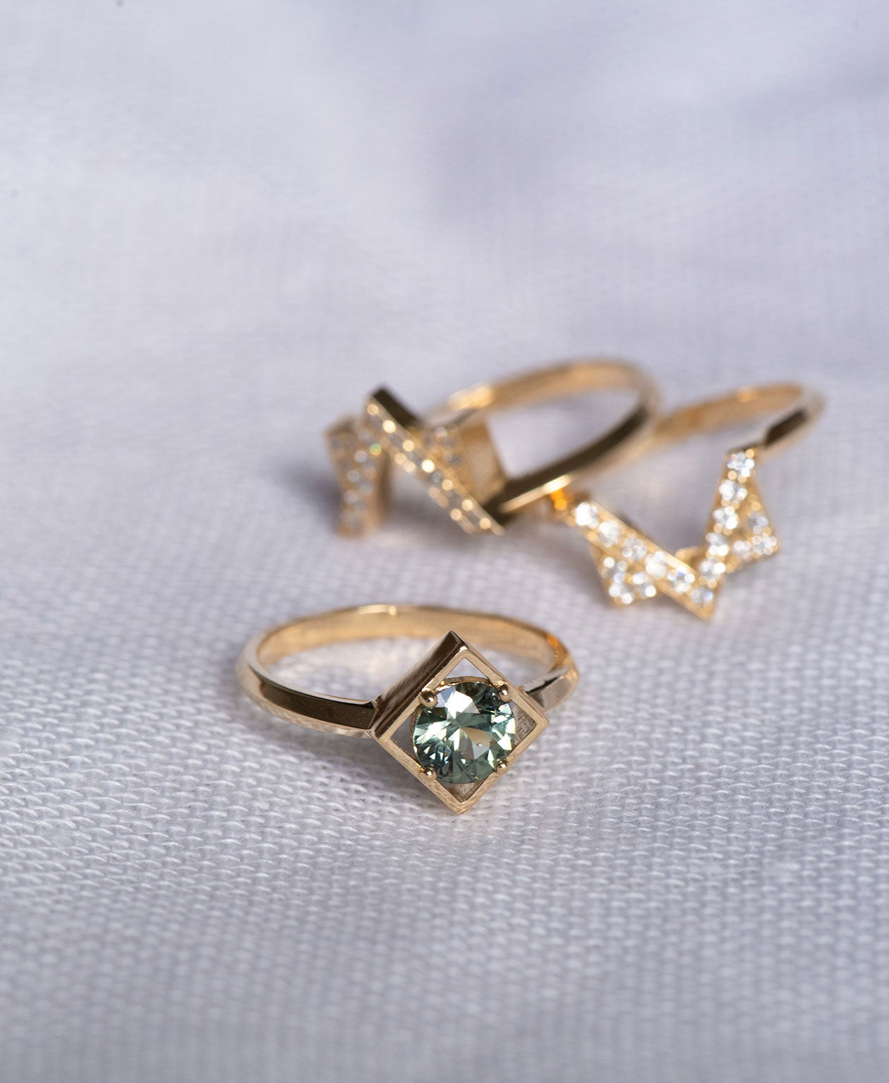 One of a Kind 233 - 18k Yellow Gold, Green Sapphire