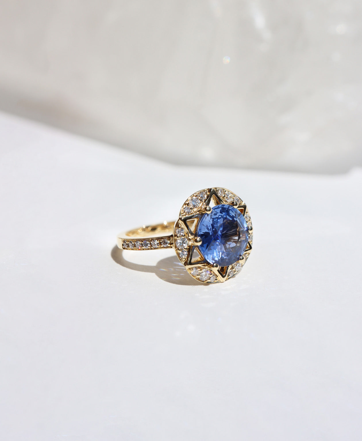 Bespoke 251 - 18k Yellow Gold, Blue Sapphire