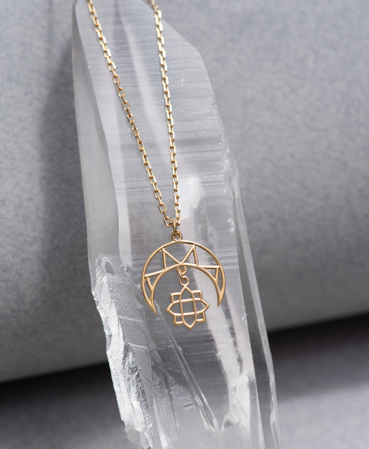 Balance Necklace - 22k Gold Vermeil