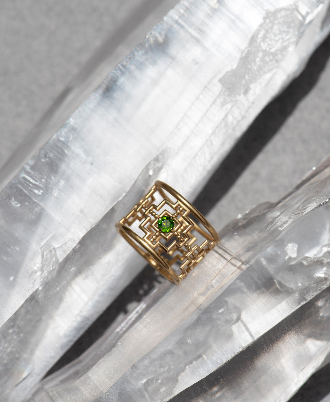 Centred Ring - 22k Gold Vermeil, Chrome Diopside