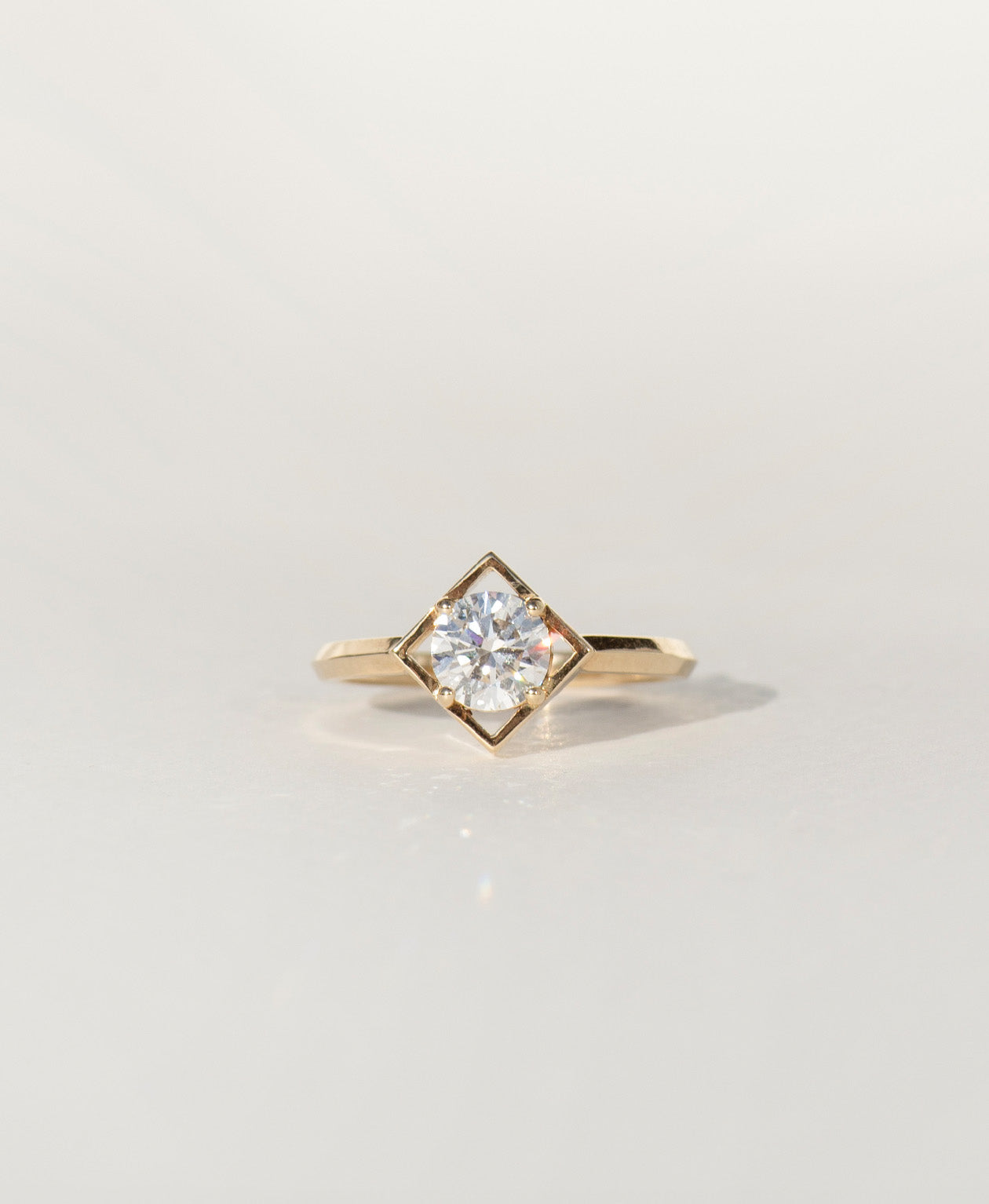 Freya Engagement Ring - 18k Yellow Gold, Round Brilliant Cut Lab Grown Diamond 0.79 carat