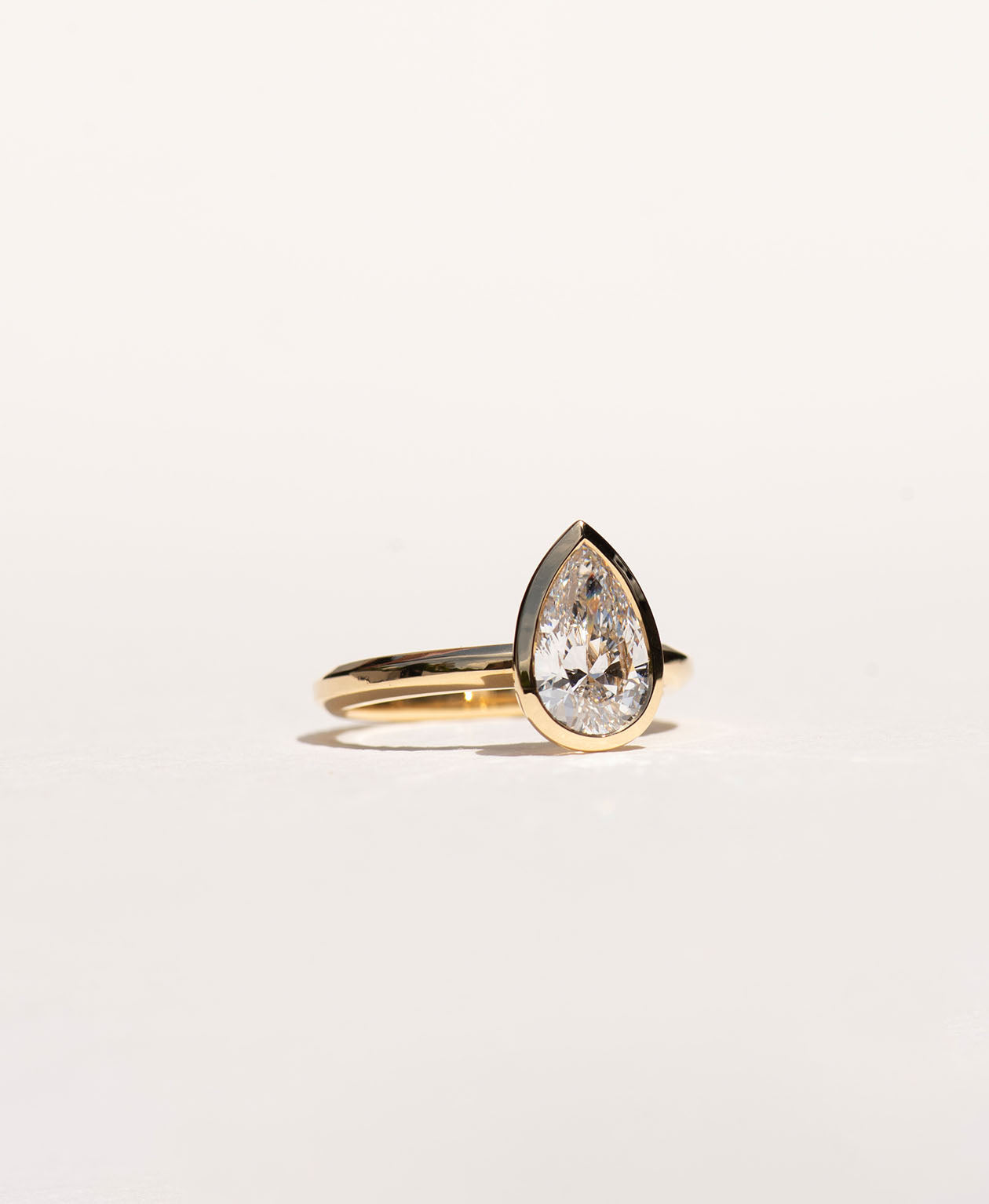 Frida Engagement Ring - 18k Yellow Gold, Pear Cut Lab Grown Diamond 2.20 carat