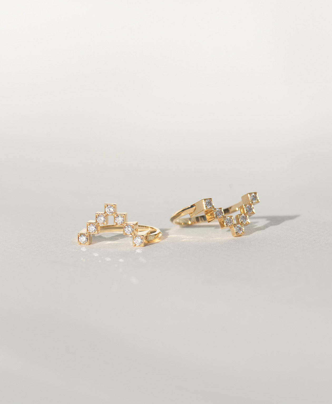 Grand Harmonia Wedding Bands - 18k Yellow Gold, Diamond