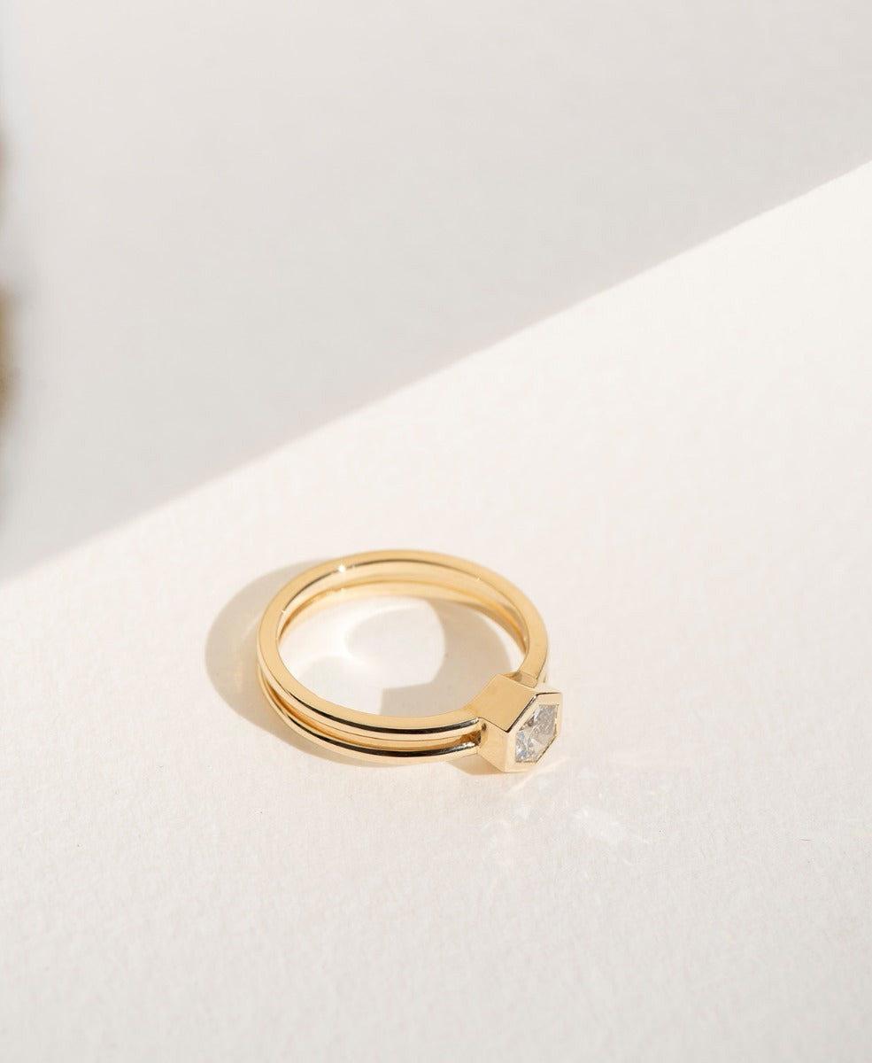 Limited Edition 174 - 18k Yellow Gold, Diamond