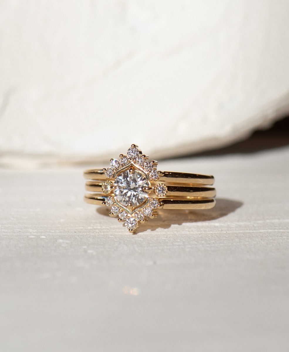 Mini Graduated Iris Wedding Band - 18k Yellow Gold, Diamond