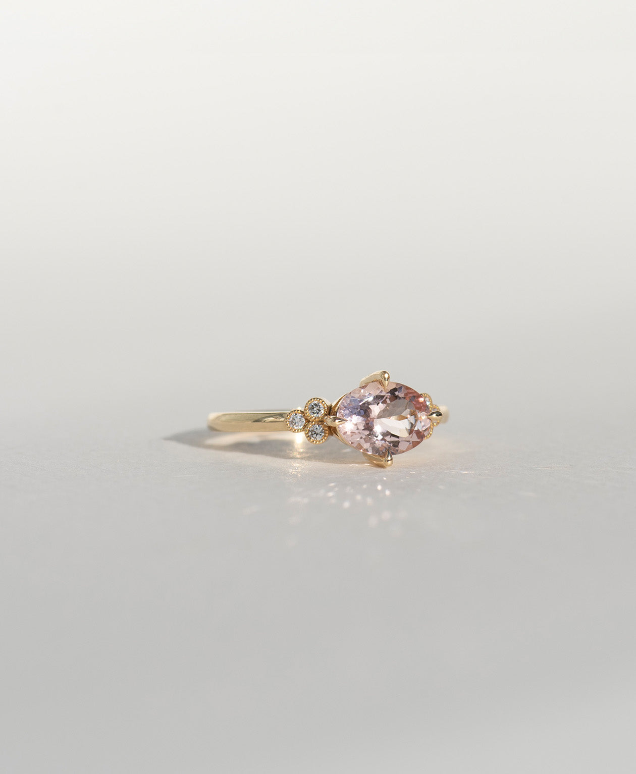 Mon Cheri Engagement Ring - 18k Yellow Gold, Oval Brilliant Cut Morganite 1.10 carat