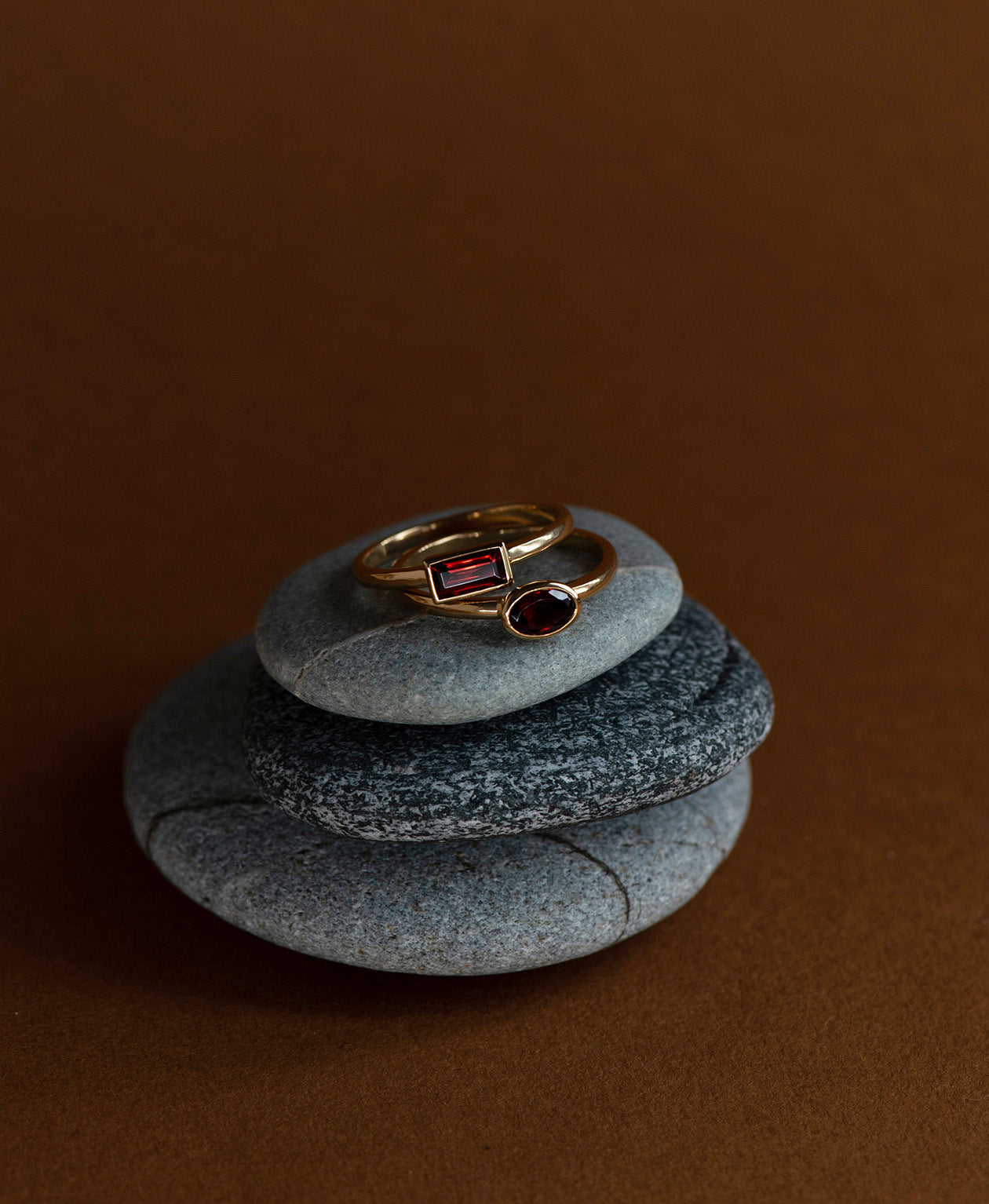 Mon Petit Stacker Ring - 22k Gold Vermeil, Oval Garnet