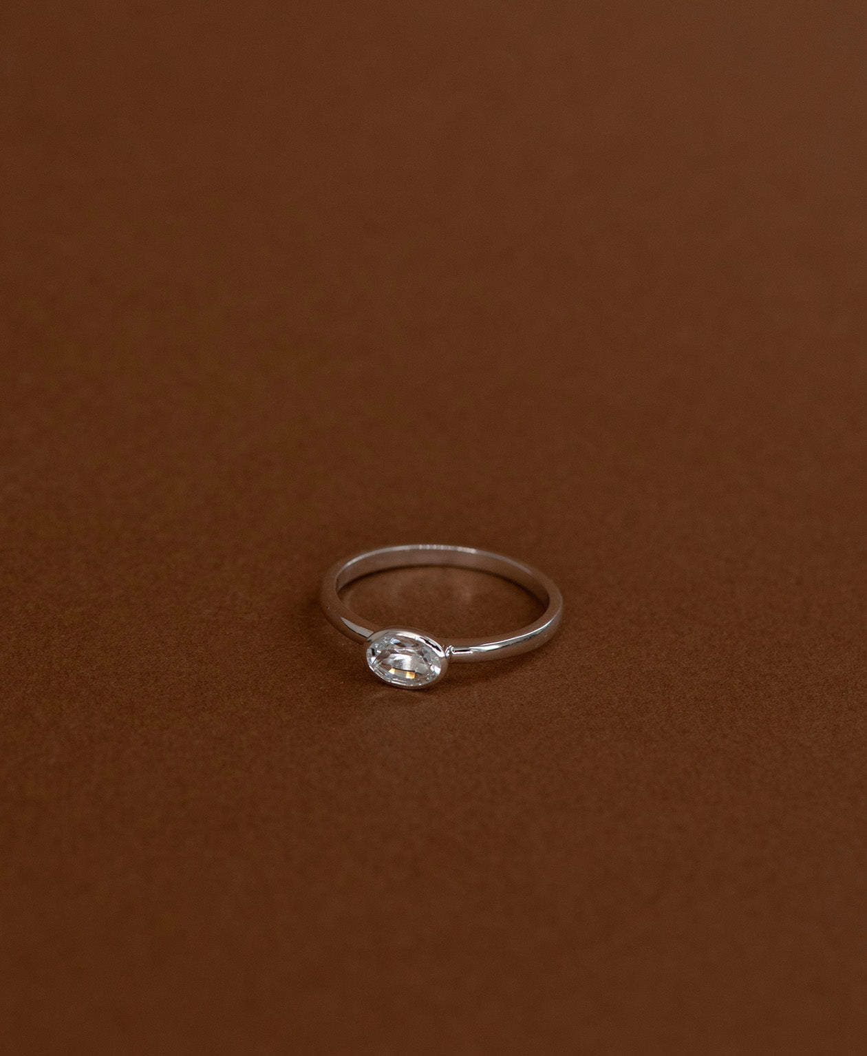 Mon Petit Stacker Ring - 925 Sterling Silver, Oval White Topaz