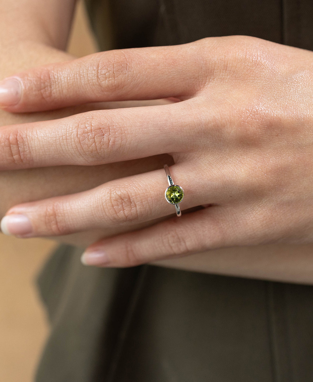 Mon Petit Stacker Ring - 925 Sterling Silver, Round Peridot