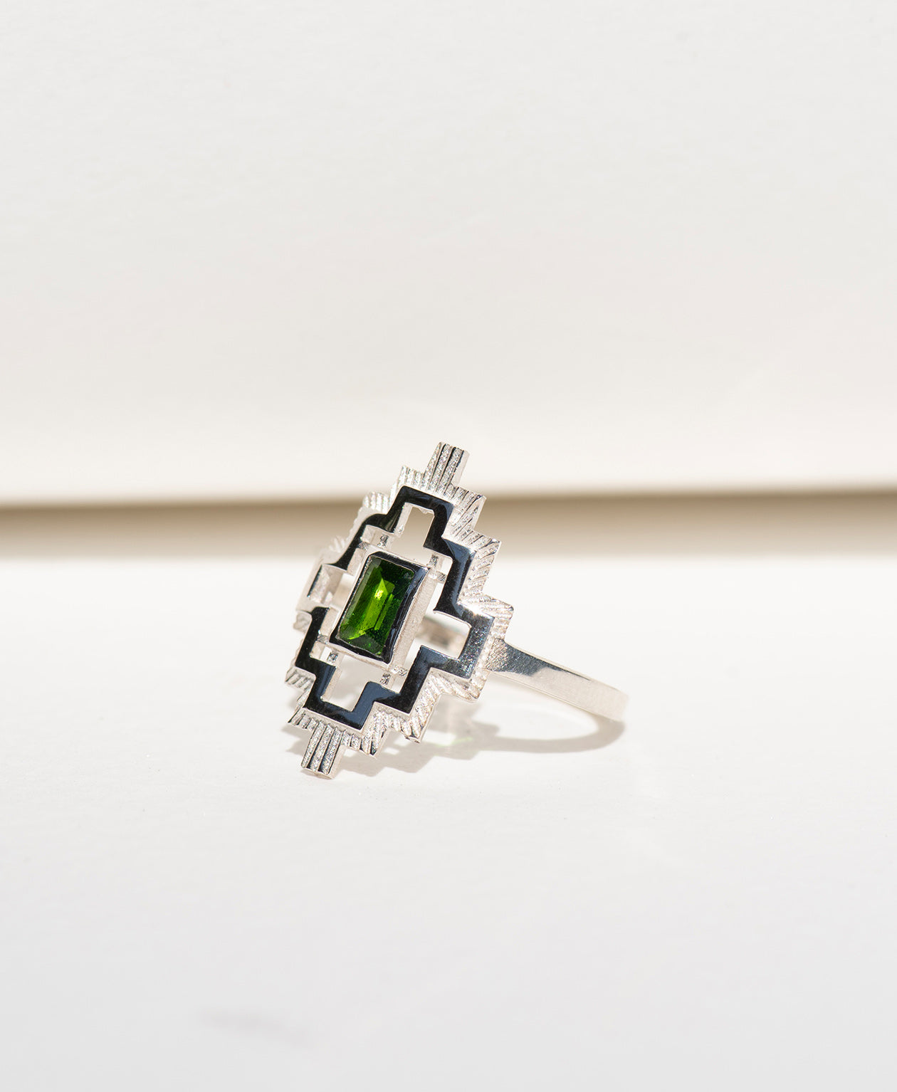 Munay Ring - 925 Sterling Silver, Chrome Diopside
