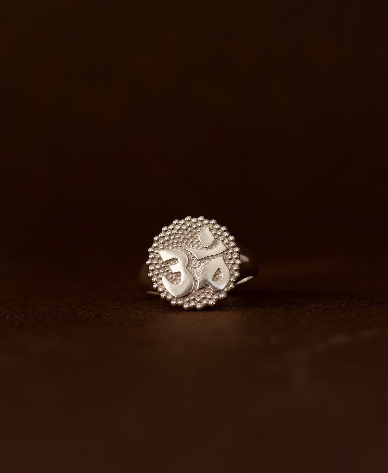Ōm Ring - 925 Sterling Silver