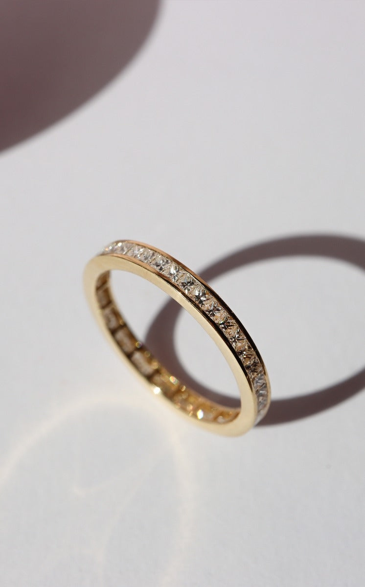 One of a Kind 255 / 18k Yellow Gold / Diamond