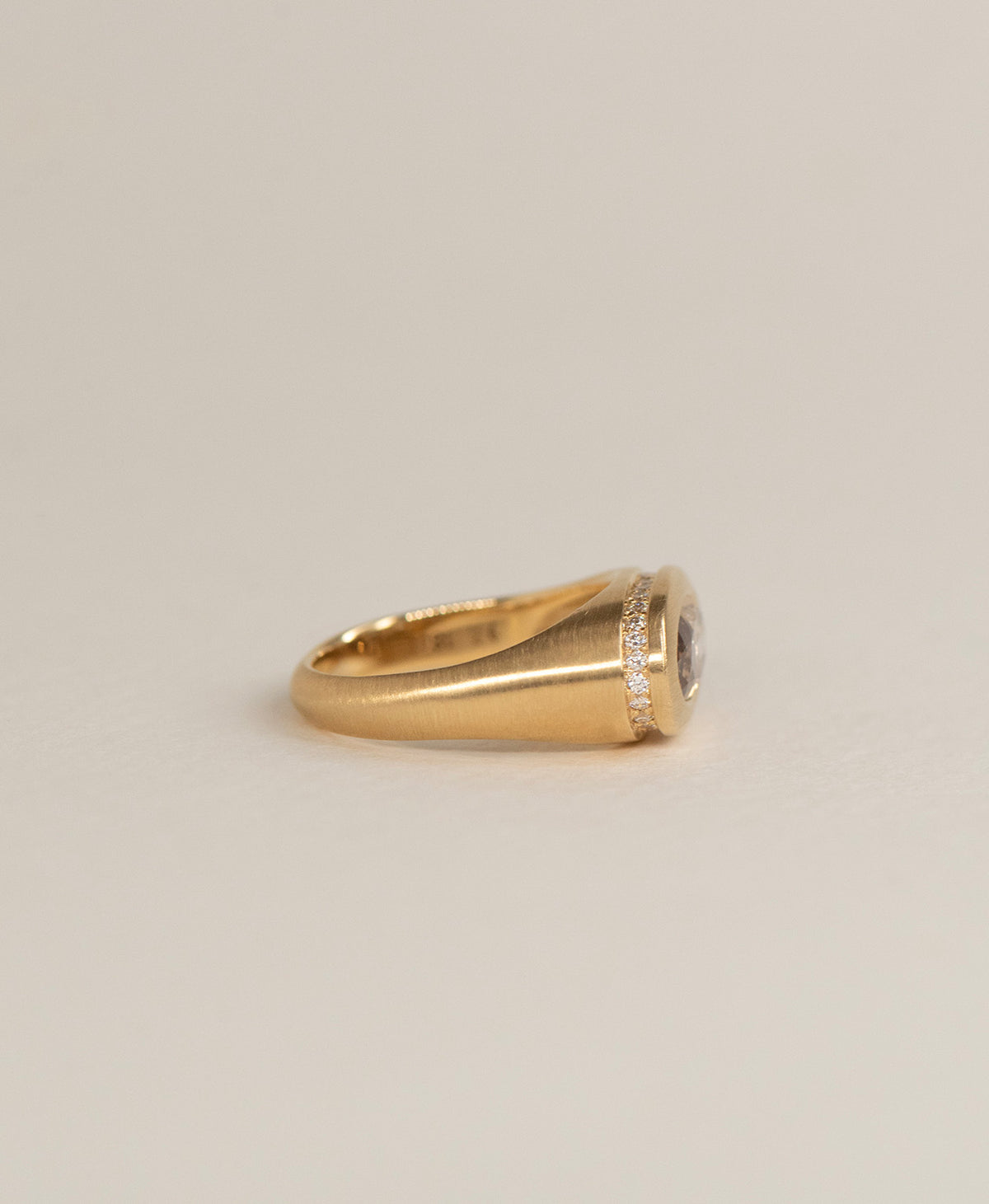 Rickie Engagement Ring - 18k Yellow Gold, Oval Cut Brown Diamond 1.5 carat