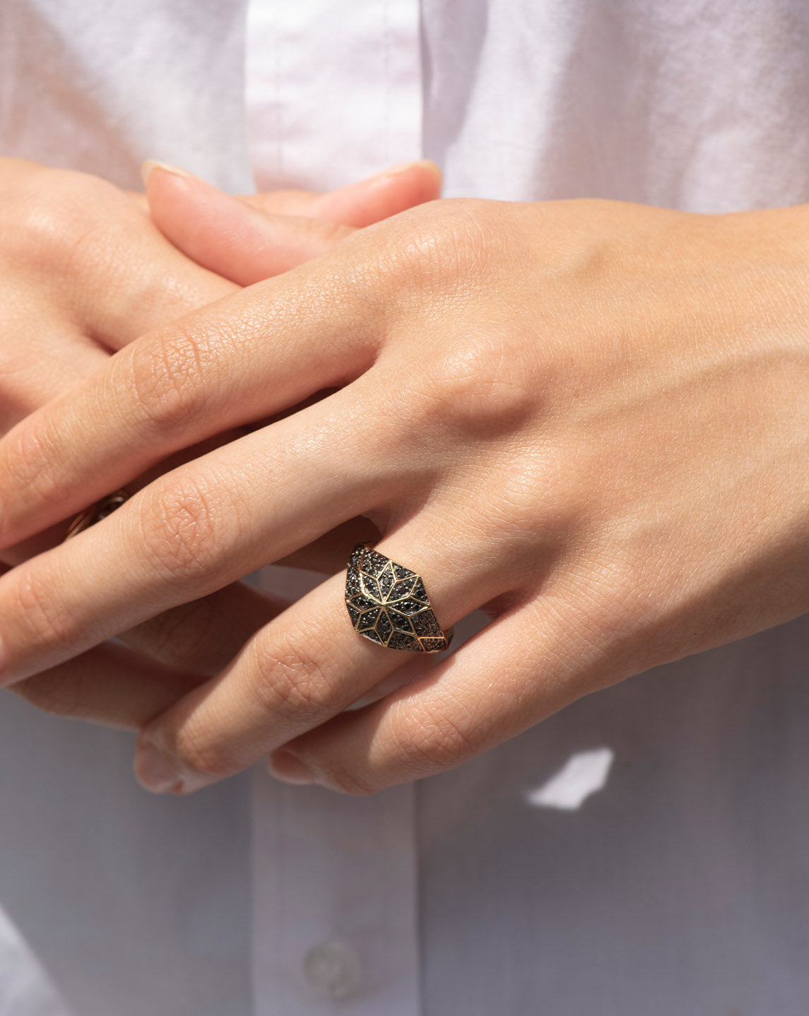 Venus Star Ring - 18k Yellow Gold, Black Diamond