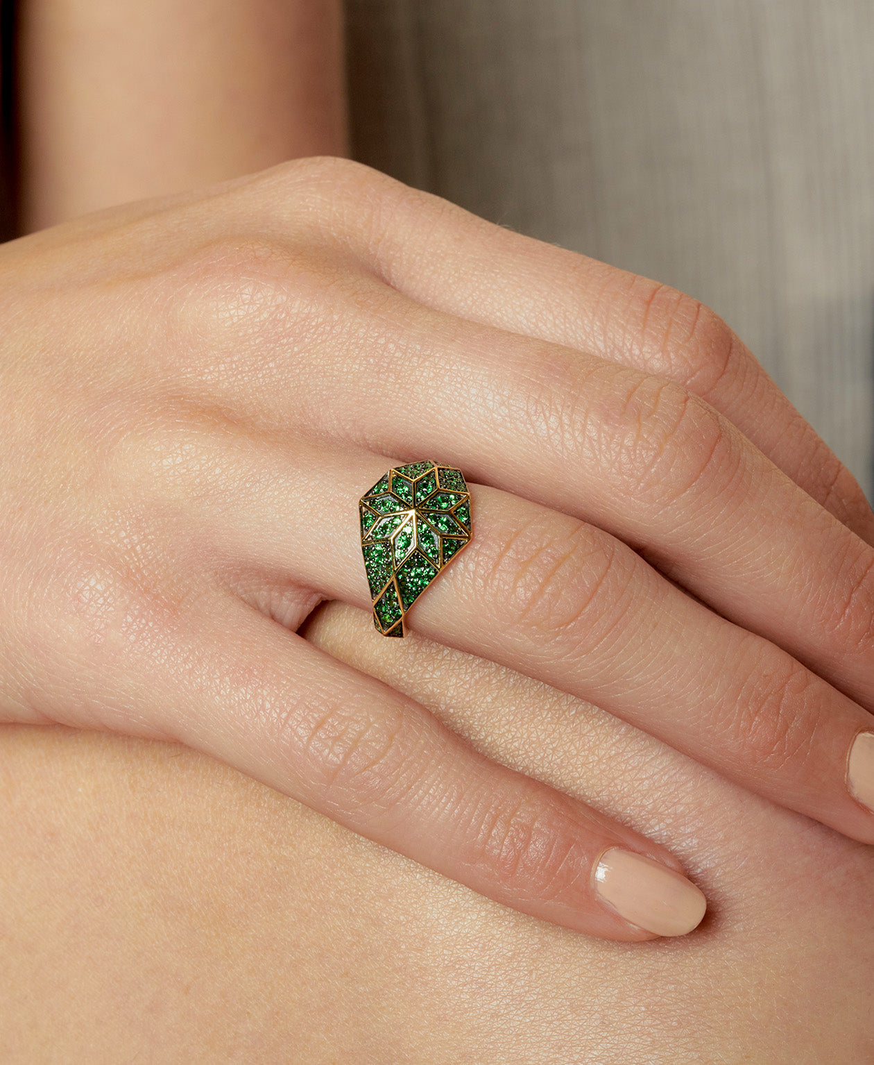 Venus Star Ring - 18k Yellow Gold, Tsavorite