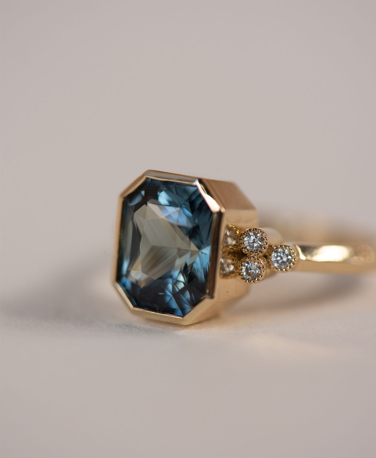 One of a Kind 238 - 18k Yellow Gold, Green Sapphire