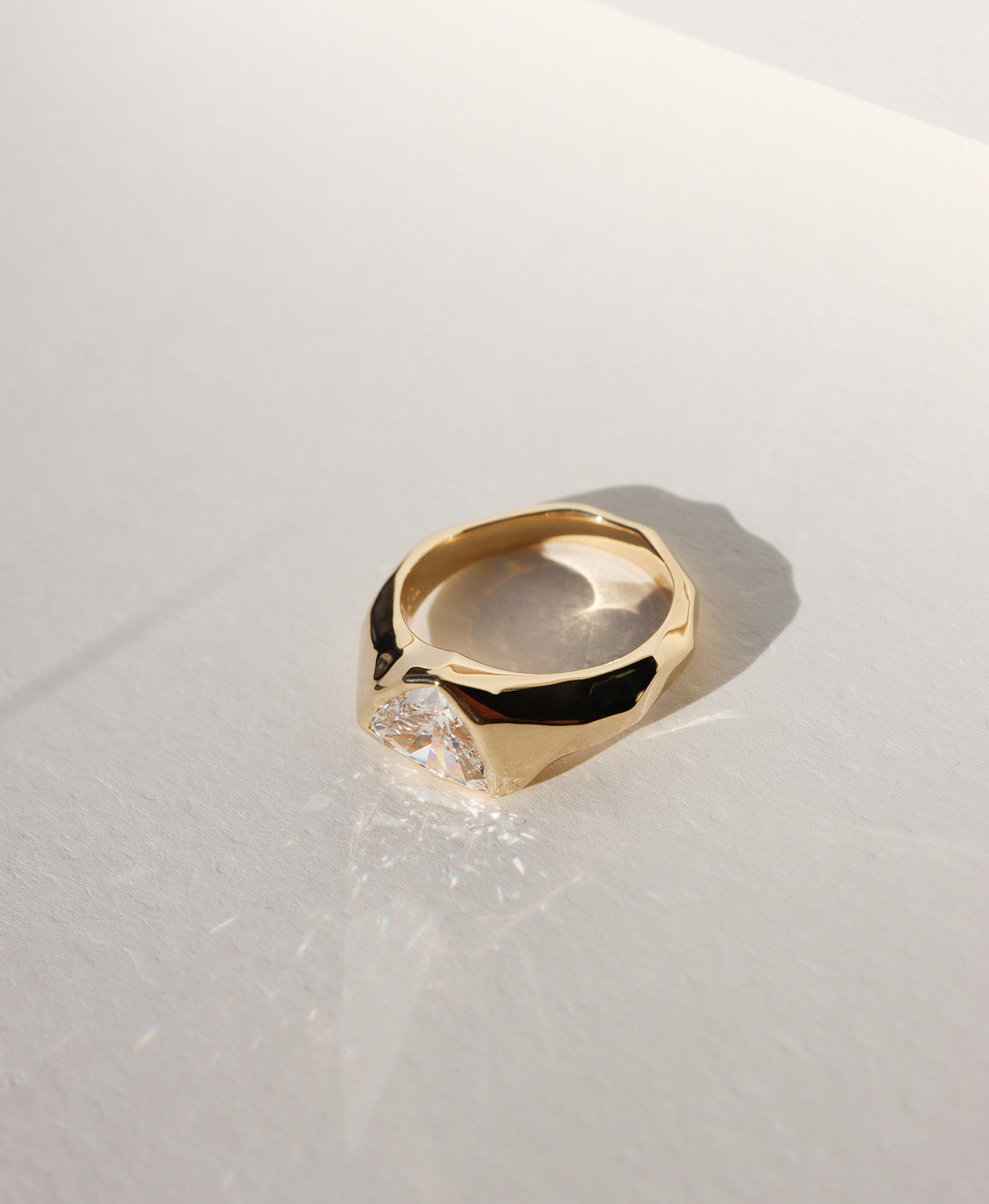 Bespoke 240 - 18k Yellow Gold, Diamond