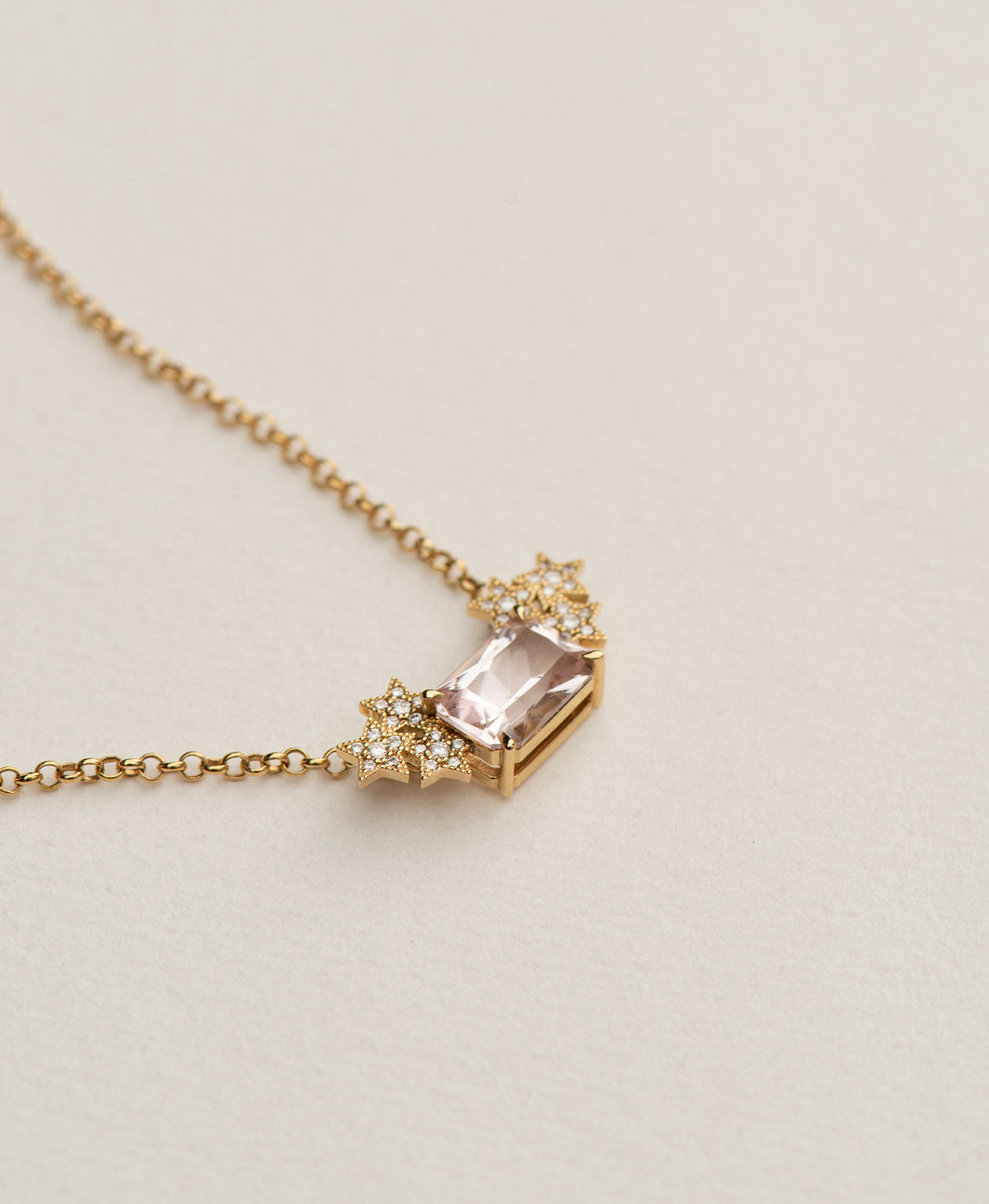 One of a Kind 431 - 18k Yellow Gold, Morganite