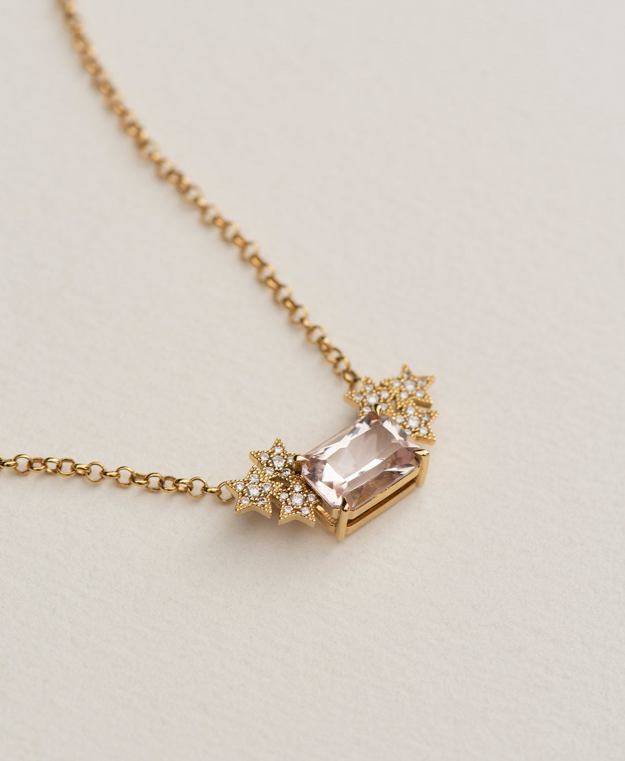 One of a Kind 431 - 18k Yellow Gold, Morganite