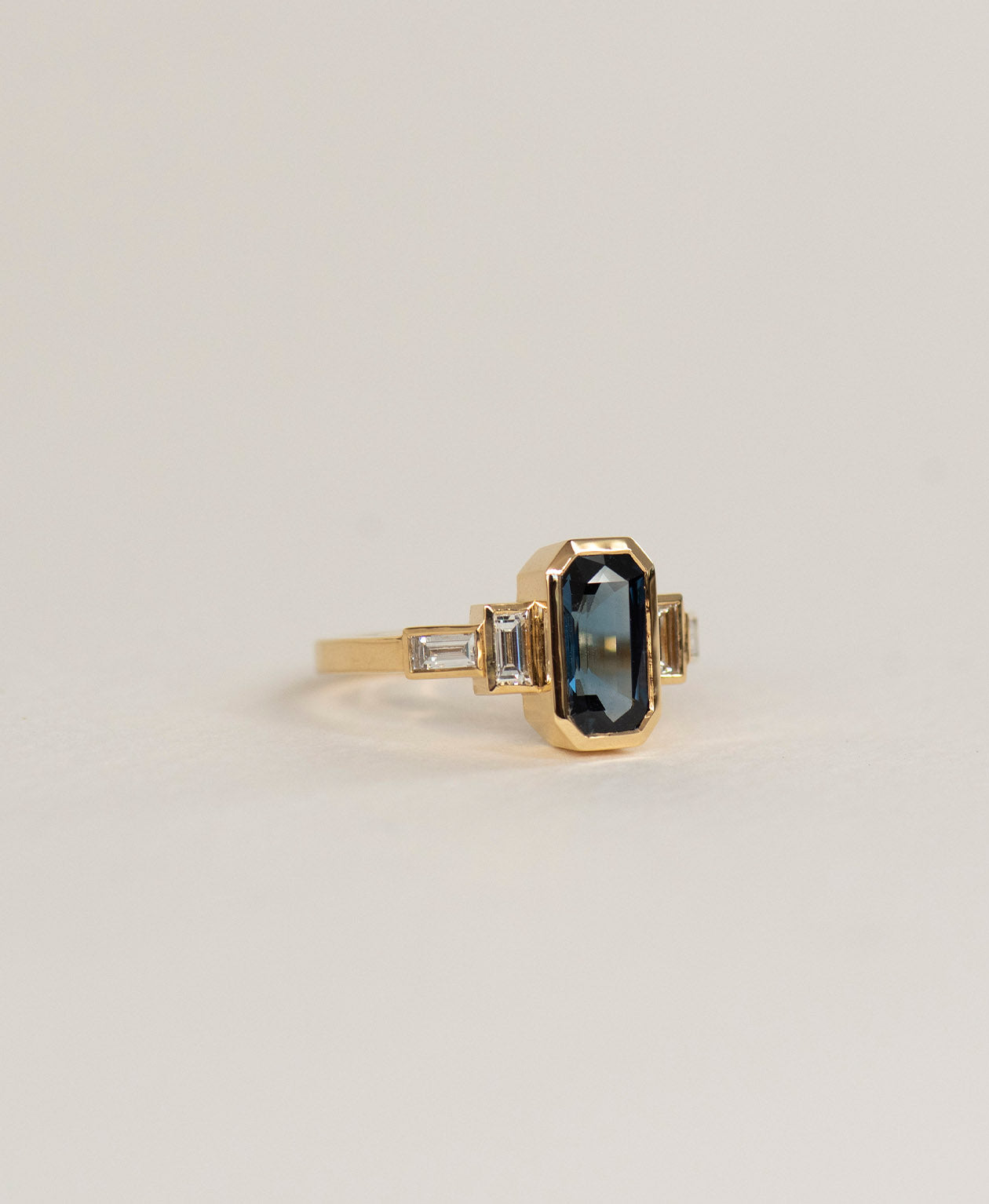 One of a Kind 487 - 18k Yellow Gold, Blue Sapphire