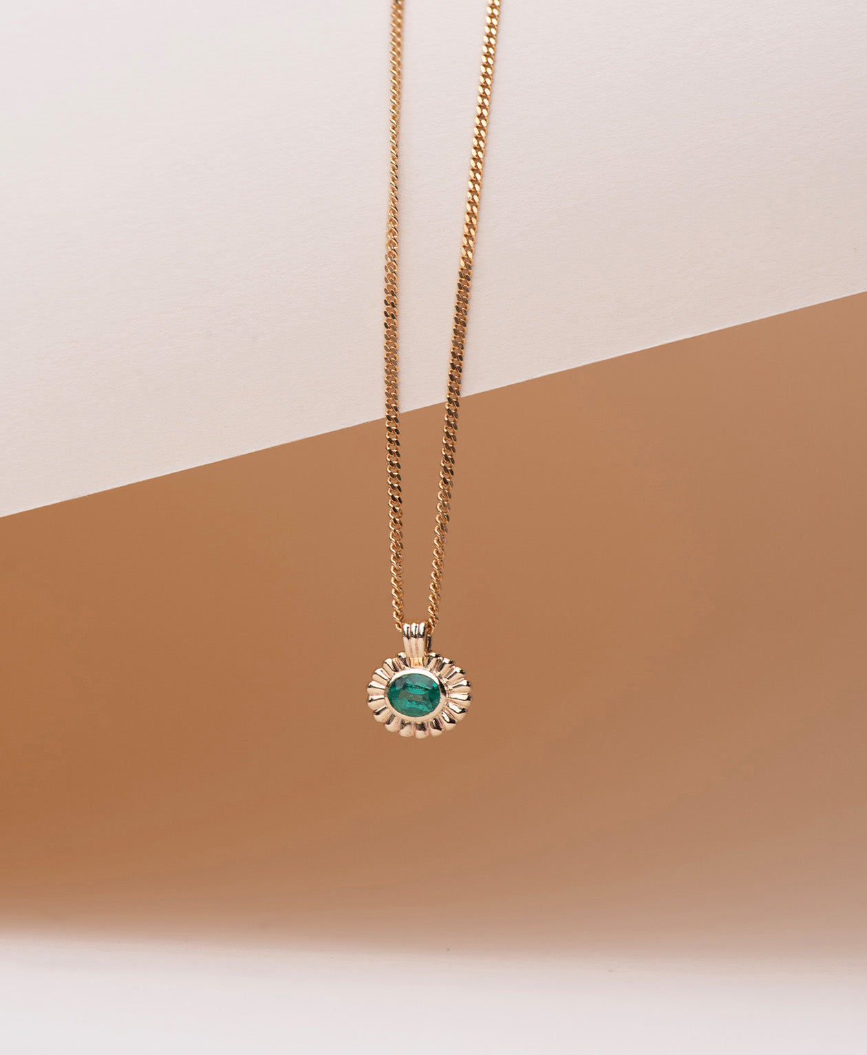 Limited Edition 191 - 9k Yellow Gold, Emerald
