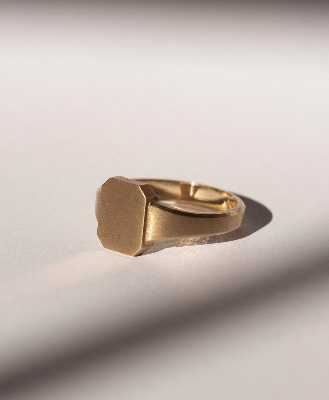 Ahava Small Signet - 18k Yellow Gold