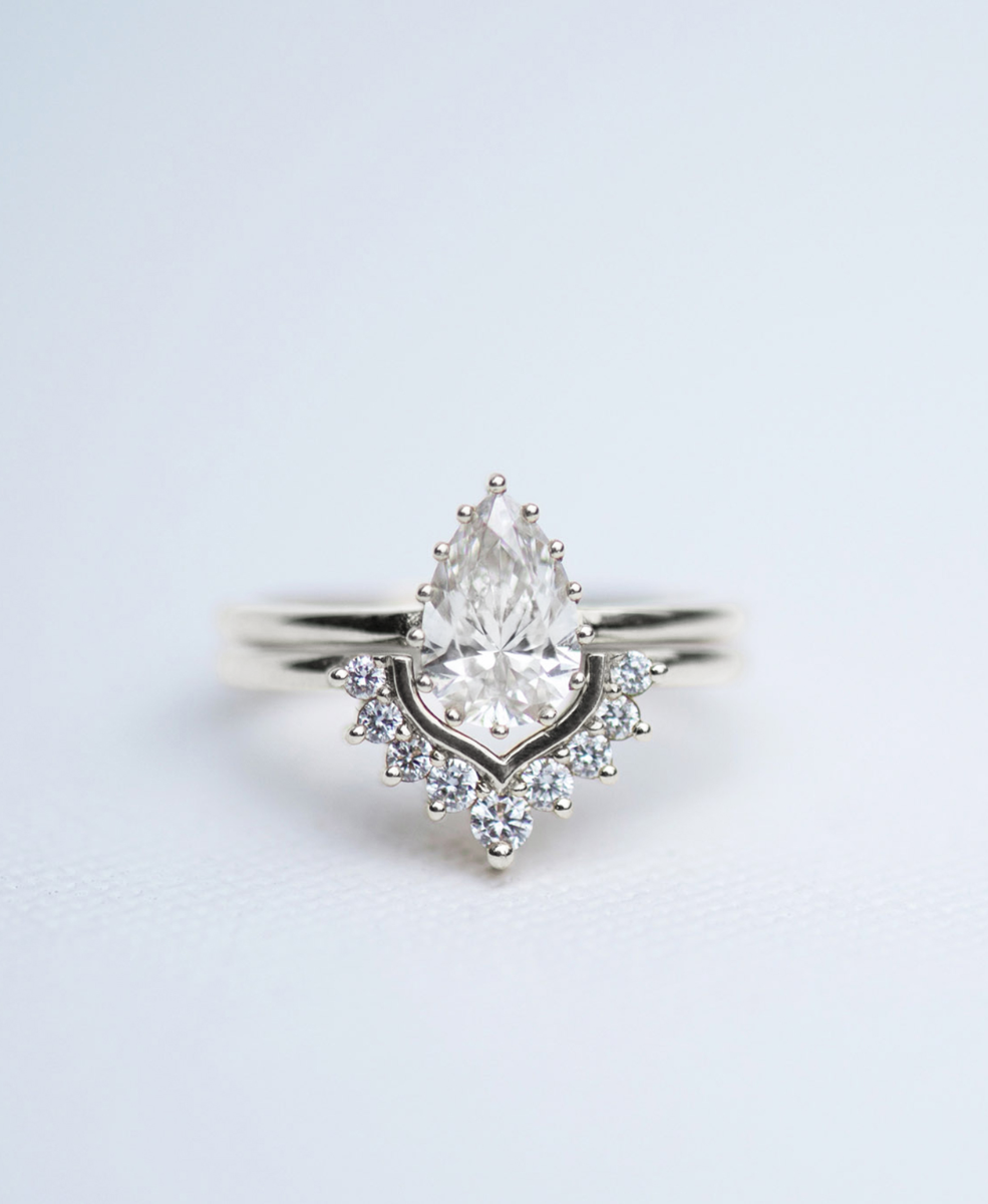 Eros Engagement Ring - Platinum, Pear Cut Diamond 1.0 carat