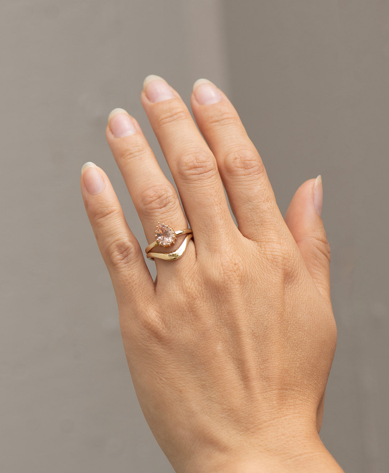 Eros Engagement Ring - 18k Yellow Gold, Pear Cut Morganite 1.34 carat