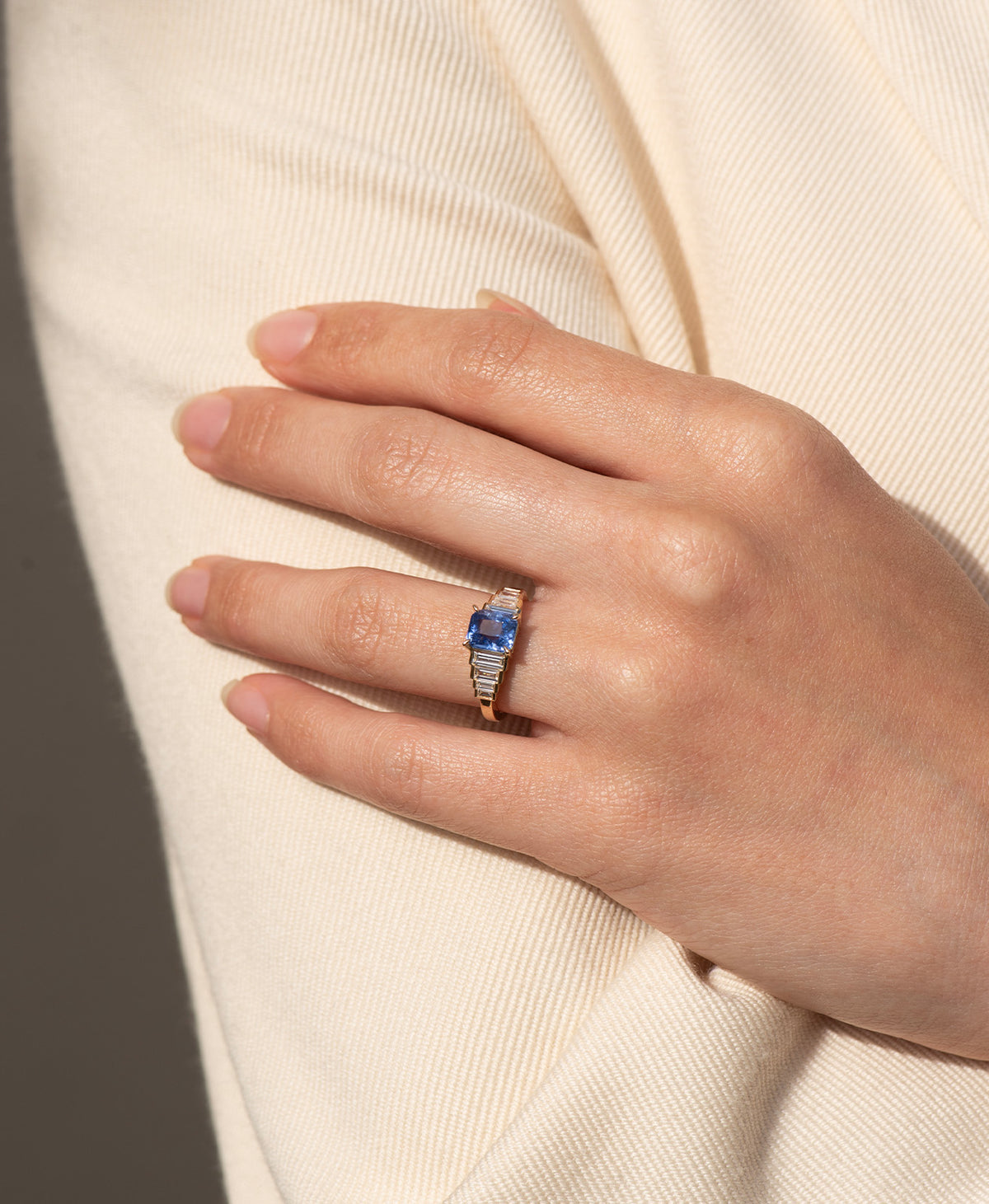 Fides Engagement Ring - 18k Yellow Gold, Blue Sapphire 2.05 carat | Zoë ...