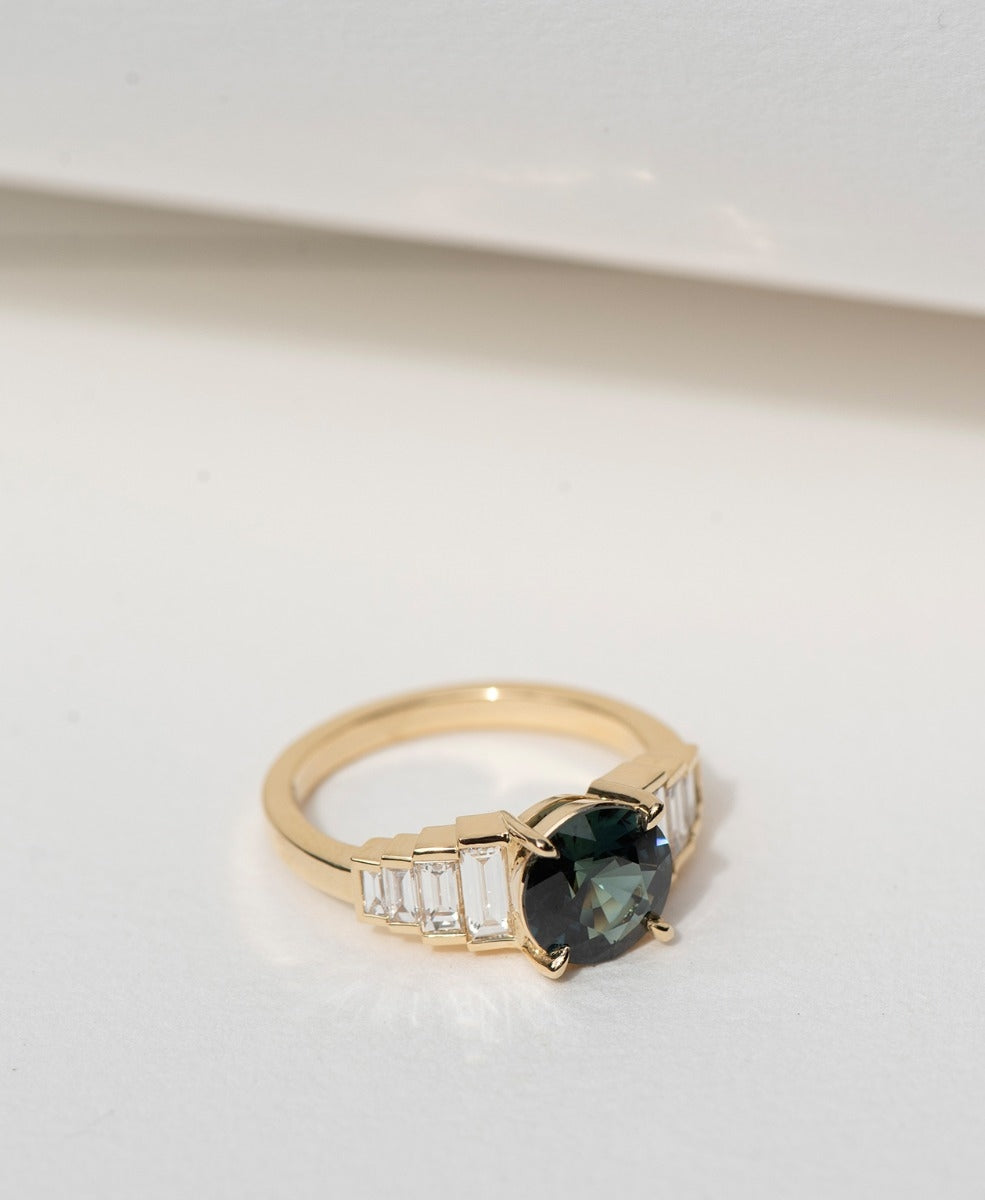 Fides Engagement Ring - 18k Yellow Gold, Green Sapphire 1.84 carat