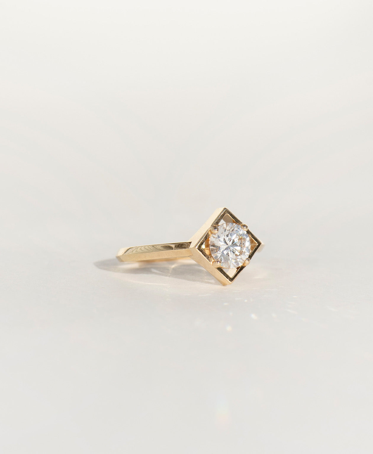 Freya Engagement Ring - 18k Yellow Gold, Round Brilliant Cut Lab Grown Diamond 0.71 carat