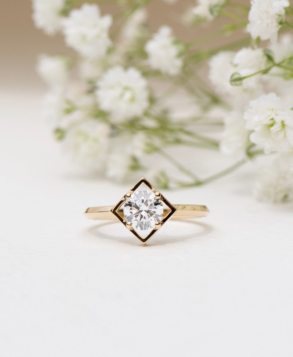 Freya Engagement Ring - 18k Yellow Gold, Round Brilliant Cut Lab Grown Diamond 0.79 carat