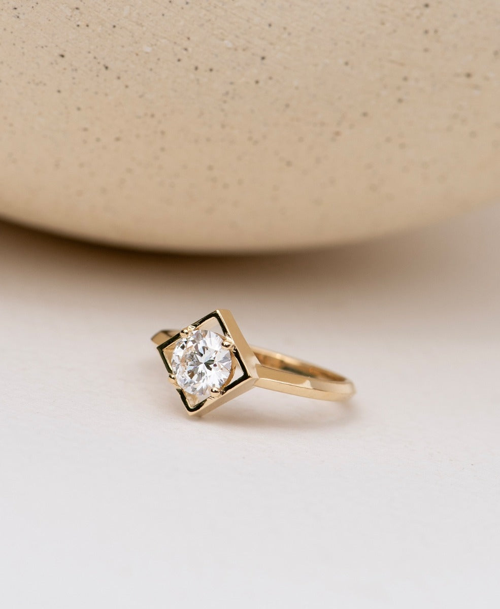 Freya Engagement Ring - 18k Yellow Gold, Round Brilliant Cut Lab Grown Diamond 0.71 carat