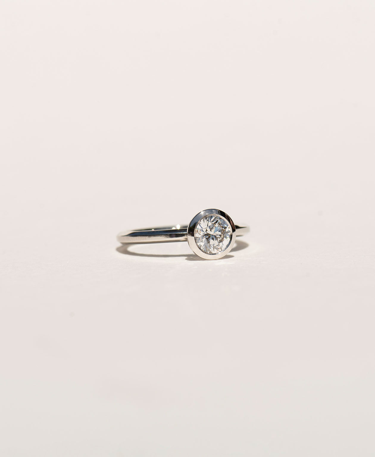 Frida Engagement Ring - Platinum, Round Brilliant Cut Diamond 0.80 carat