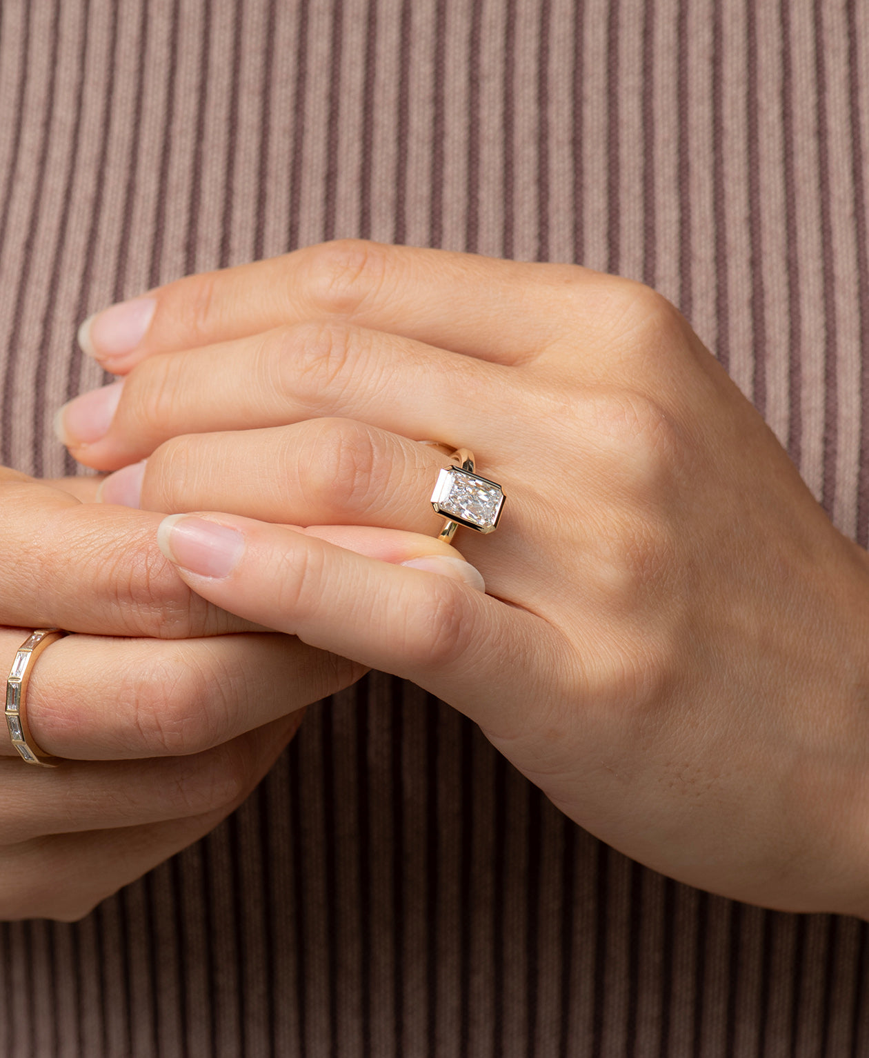 Frida Engagement Ring - 18k Yellow Gold, Radiant Cut Lab Grown Diamond 2.80 carat