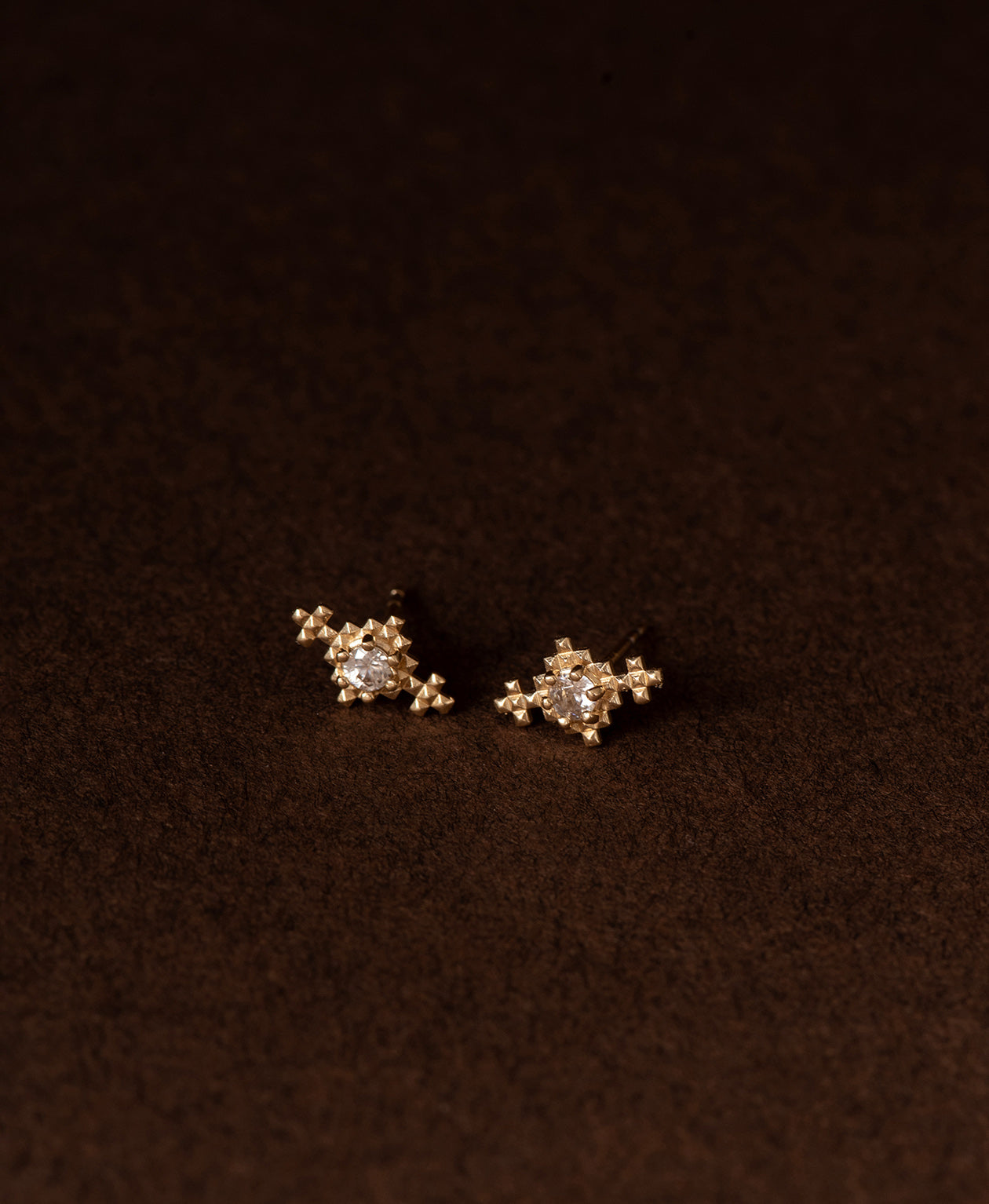 Indie Studs - 22k Gold Vermeil, Peach Zircon