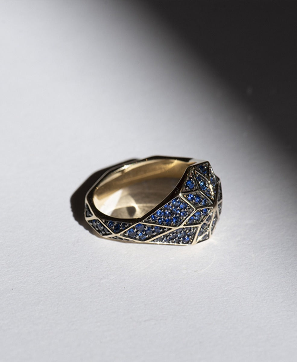 Venus Star Ring - 18k Yellow Gold, Blue Sapphire