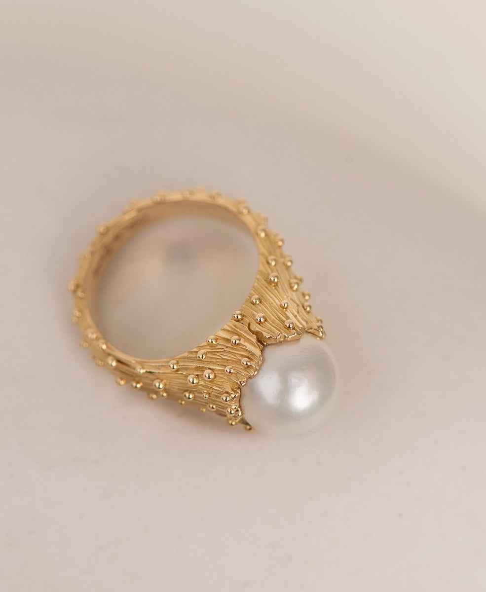 One of a Kind 353 - 18k Yellow Gold, Pearl