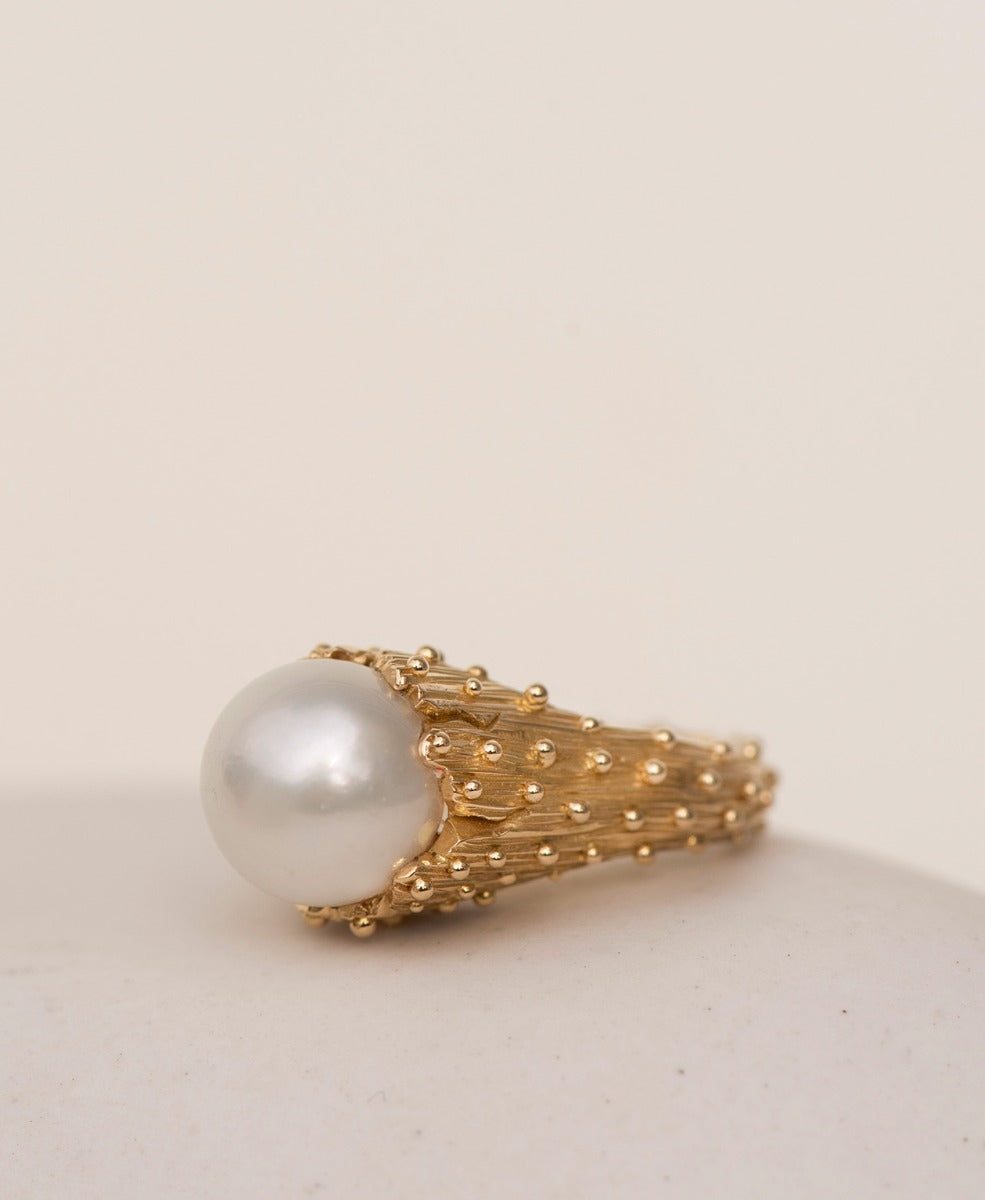 One of a Kind 353 - 18k Yellow Gold, Pearl