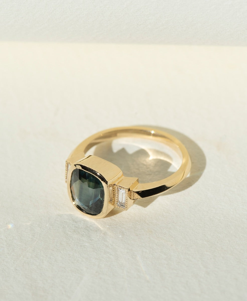 One of a Kind 360 - 18k Yellow Gold, Green Sapphire