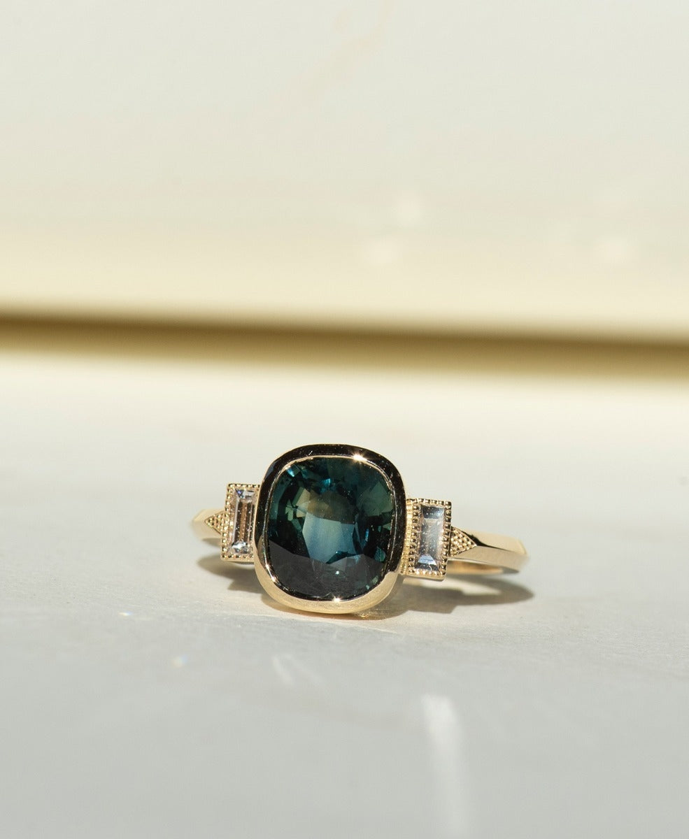 One of a Kind 360 - 18k Yellow Gold, Green Sapphire