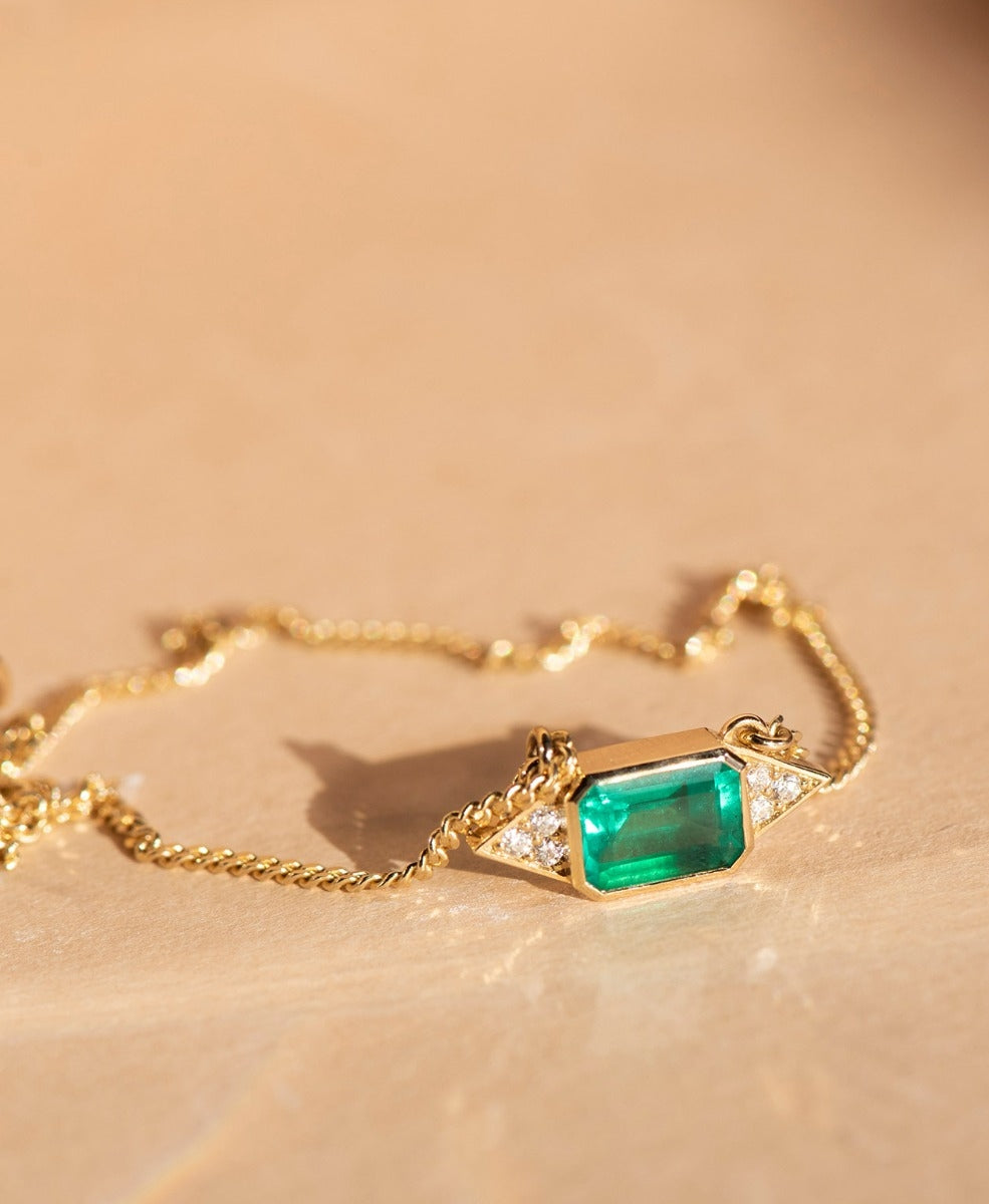 One of a Kind 366 - 18k Yellow Gold, Emerald