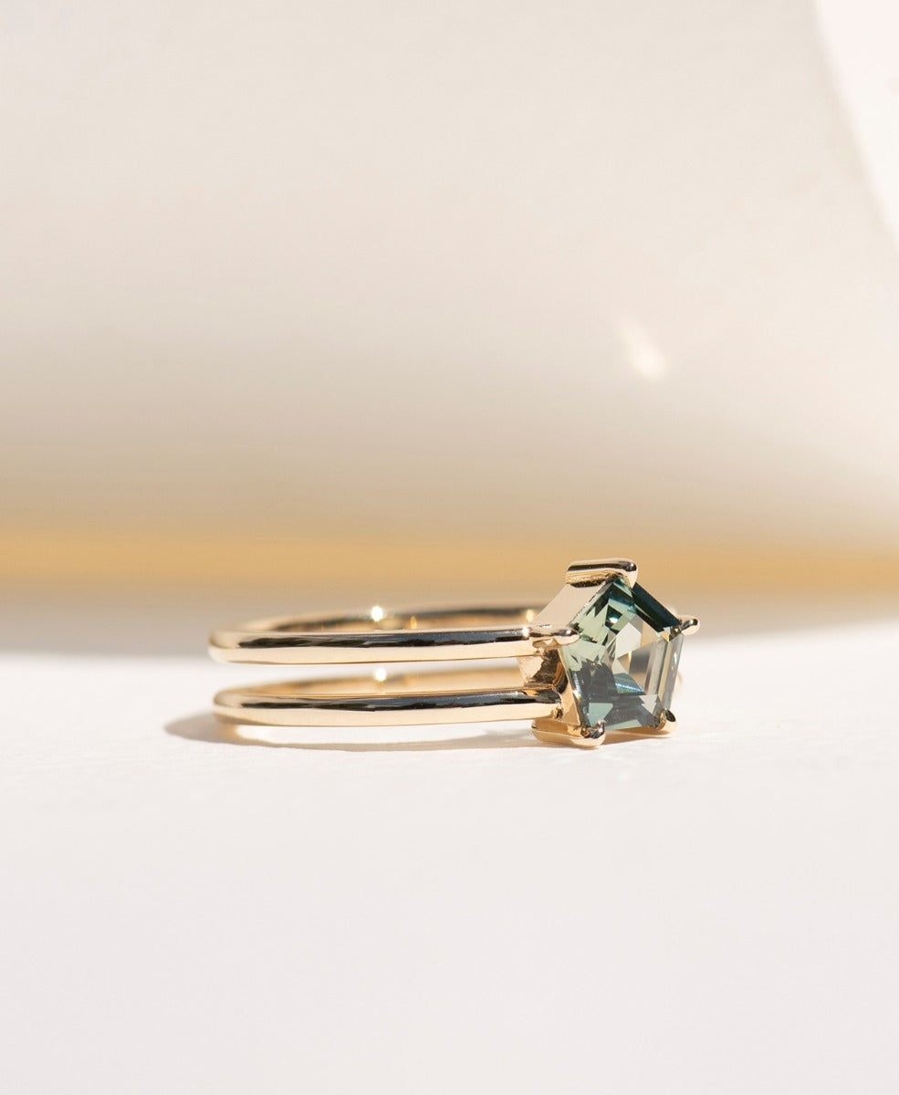 One of a Kind 468 - 9k Yellow Gold, Green Sapphire