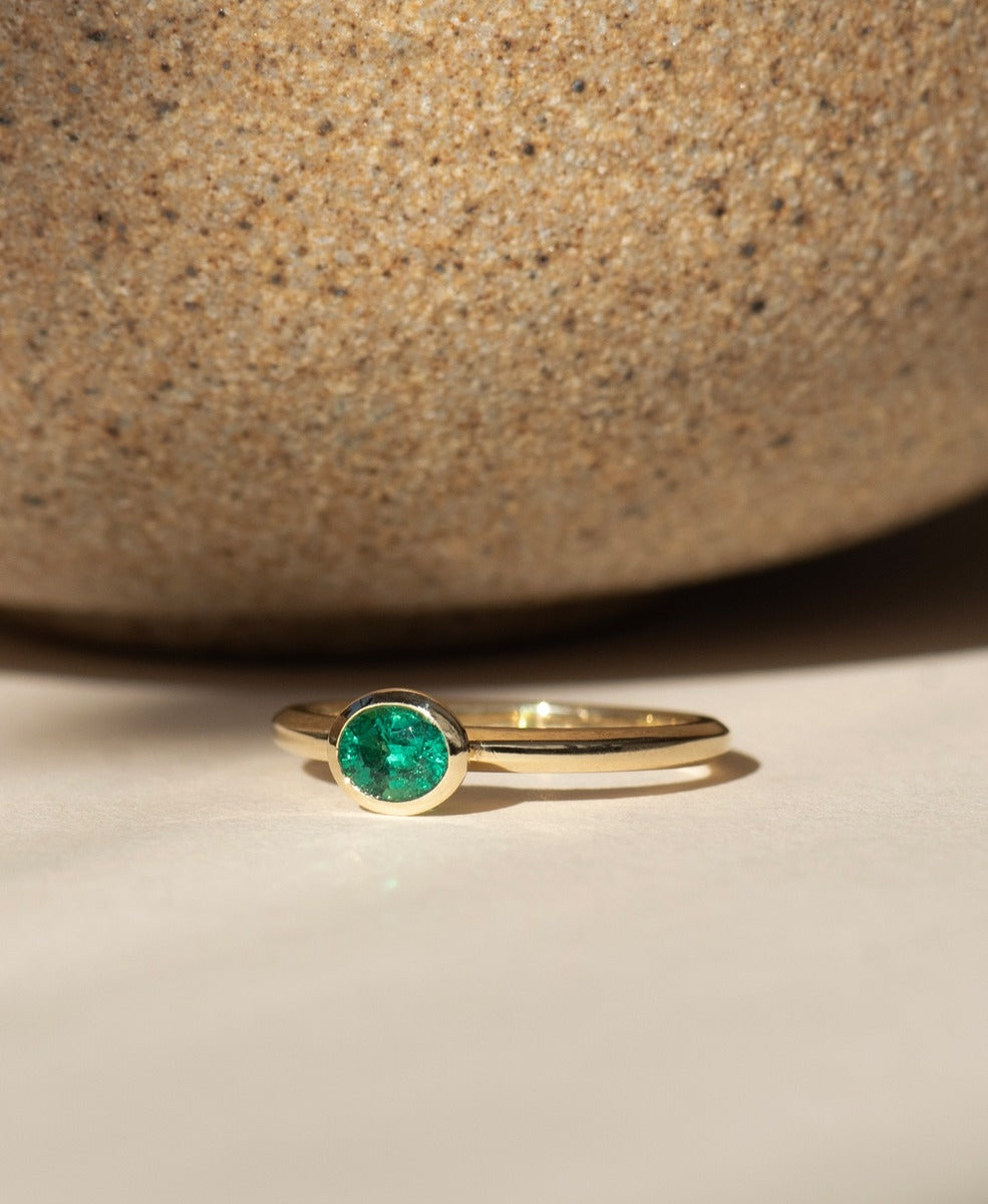 Limited Edition 189 - 9k Yellow Gold, Emerald