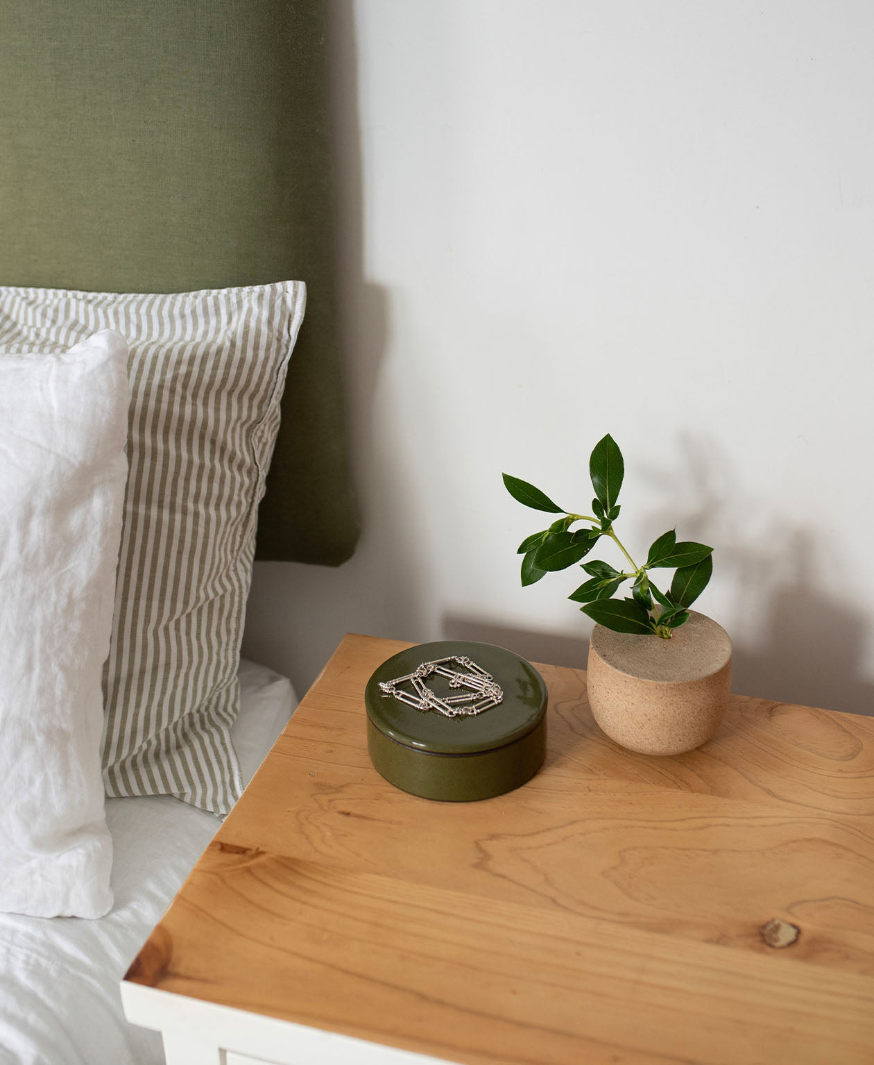Ceramic Jewellery Box - Tanekaha Green