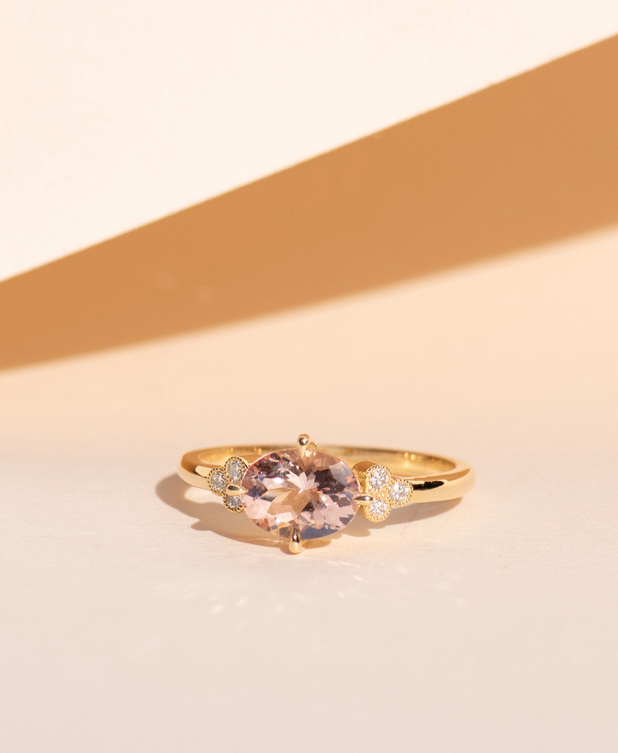 Mon Cheri Engagement Ring - 18k Yellow Gold, Oval Brilliant Cut Morganite 1.10 carat