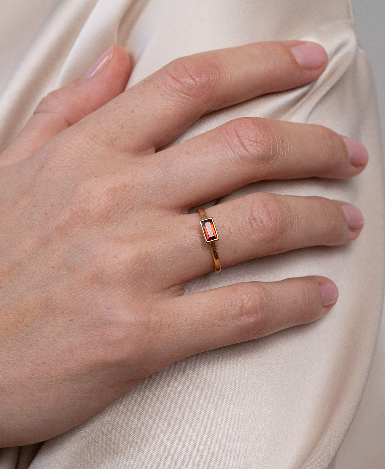 Mon Petit Stacker Ring - 22k Gold Vermeil, Baguette Garnet