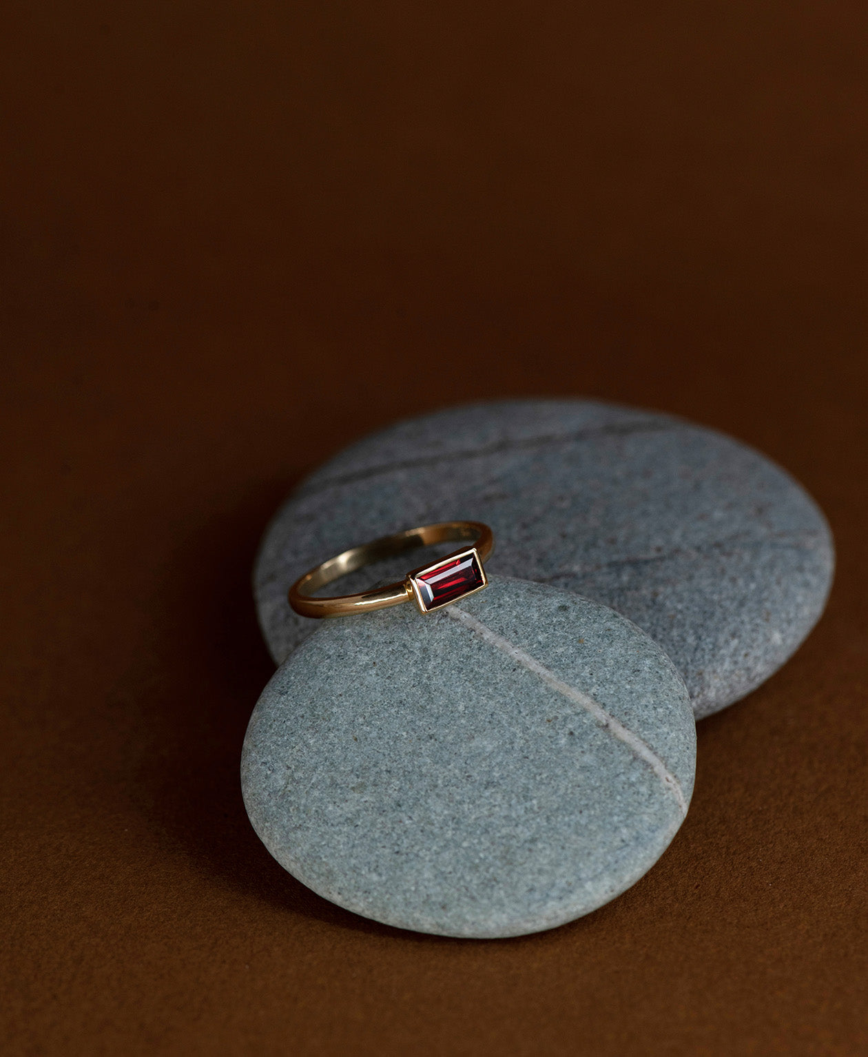 Mon Petit Stacker Ring - 22k Gold Vermeil, Baguette Garnet