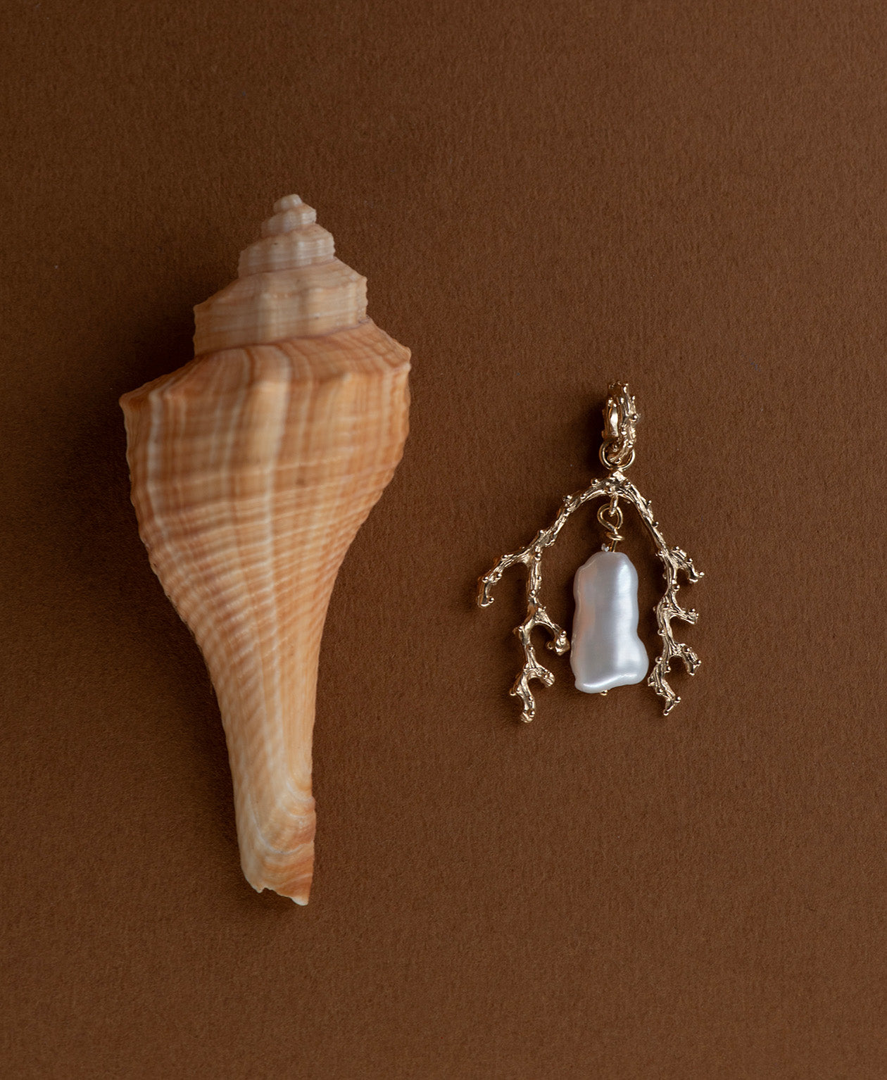 Mutiara Charm - 22k Gold Vermeil, Baroque Pearl