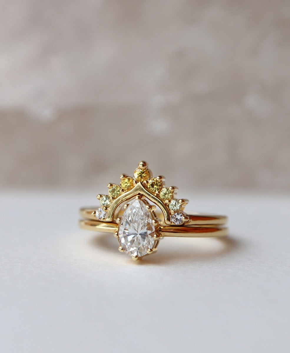 One of a Kind 244 / 18k Yellow Gold / Yellow Sapphire